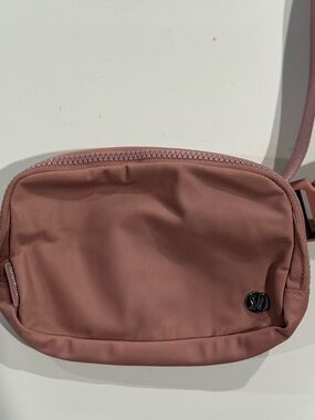 Lululemon everyday belt bag. Dusty pink. NWOT. Never used. Rare.